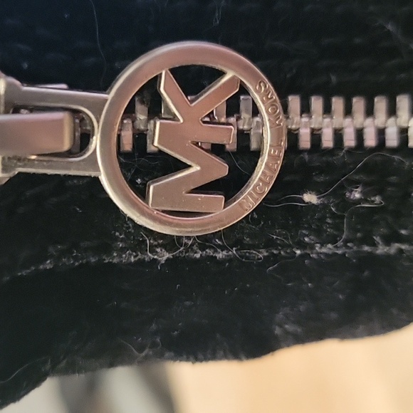 Michael Kors Black 4 Inch Bootie Size 9.5 Medium - Picture 3 of 6